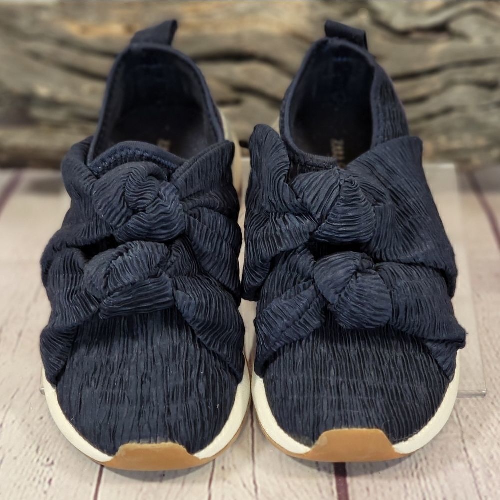 Zara Kids Navy Blue Crinkle Bow Sneakers